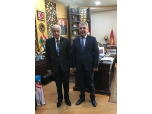 Aday adayı oldu, Bahçeli’yi ziyaret etti