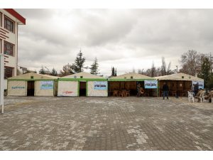 Van Valiliği koordinasyonunda Malatya’da iftar çadırları kuruluyor