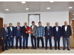 Nazilli OSB yönetimi Başkan Özcan ile görüştü