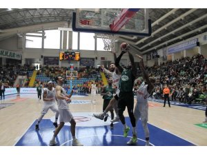 Pınar Karşıyakalı Delgado, ribauntta zirveye oynuyor