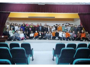 ÇAKÜ’de anlamlı konferans: ‘Yaşlılar ve saygı’ konusu konuşuldu