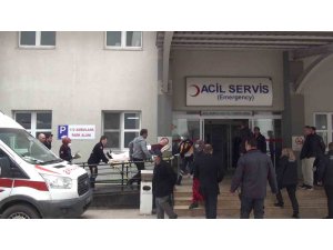 Erdek Belediye Başkanı Burhan Karışık, bıçaklı saldırıda yaralandı