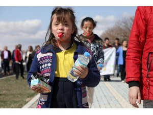 Down sendromlu özel çocuklara özel etkinlik