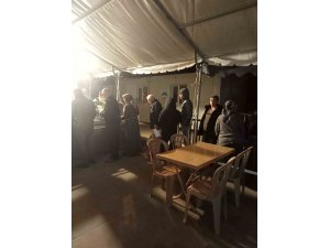 Kayseri Büyükşehir’den deprem bölgesindeki ilk konteyner kentte ilk sahur