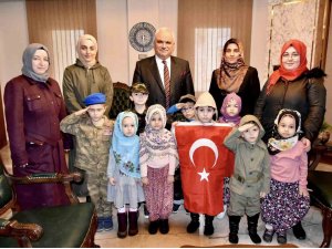 Kur’an kursu öğrencileri ile bir araya geldi