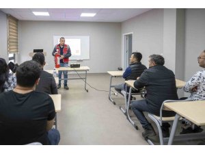 Hal MERCEK’in ilk kursiyerleri ’yetkin şoför’ sertifikalarını aldı