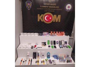 Depo gibi araca kaçakçılık operasyonu: 1 Gözaltı