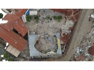 Depremde hasar gören yapılar 3 boyutlu modelleniyor