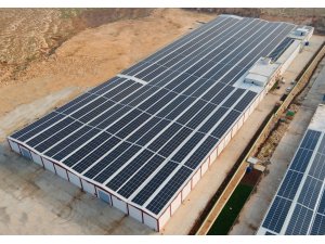 CW Enerji, fabrikalara güneş panelleriyle enerji sağlamaya devam ediyor