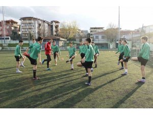Genç horozlar, U15’de ligi galibiyetle kapatmak istiyor