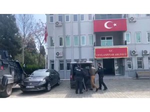 Aranan şahıslar polis tarafından yakalandı