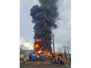 Artvin’in Kemalpaşa ilçesindeki ÇAYKUR Fabrikası’nda yangın