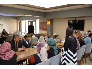 Kaymakam Aydın depremzede ailelerle buluştu