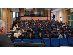 DOSTEK Koleji öğrencileri deprem anında nasıl hareket edeceklerini öğrendi