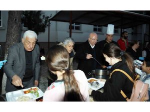 Menteşe Belediyesi Ramazan çadırında ilk iftar