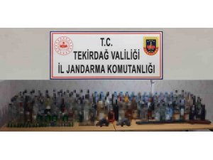 Evde 260 litre kaçak içki ele geçirildi