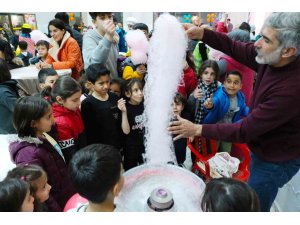 Mardin’de depremzede çocuklar Ramazan şenliğinde doyasıya eğlendi