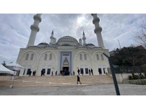 Ramazan Ayı’nın ilk cumasında camiler doldu