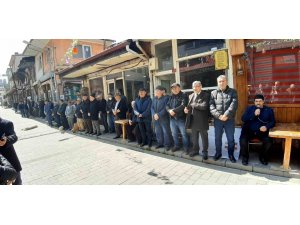 Ramazan ayının ilk cuma namazında 7 asırlık gelenek sürdürüldü