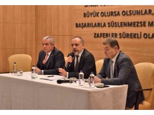 İzmir’in 6 ilçesi vekil istiyor: "500 bini aşan nüfusa sahip bölgede 20 yıldır vekil seçilmedi"