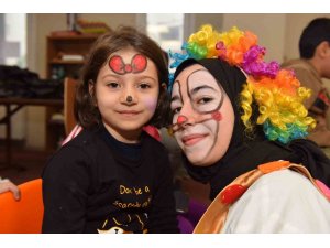 Depremzede çocukların yüzü Yıldırım’da gülüyor