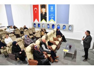 Tarımsal üretimde kooperatifçiliğin önemi anlatıldı
