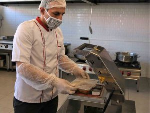 İftarlık ve sahurluklar Merkezefendi Belediyesi Aşevinden