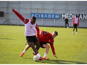 Sivasspor’da Başakşehir maçı hazırlıkları başladı