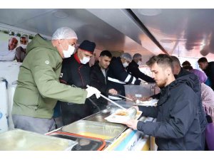 Kırıkkale’de yemek yapamayan yüzlerce aileye iftar