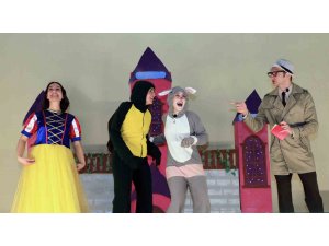 Menteşe Belediye Tiyatrosu çocukların yüzünü güldürdü