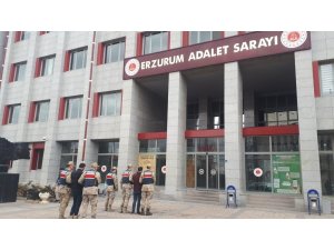 Kablo hırsızları Jandarma’dan kaçamadı