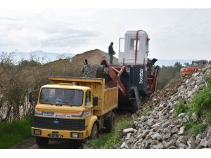 Taş kırma makinesi ile ekonomiye katkı sağlanıyor