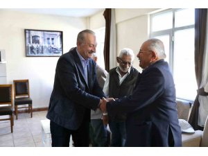 Başkan Atabay, Huzurevi’nde yaşlılar ile bir araya geldi