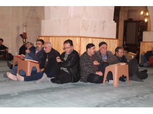 Selçuklu mirası 8 asırlık Ulu Camisinde hatim geleneği yaşatılıyor