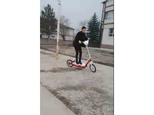 Lise öğrencileri elektrikli scooter yaptı
