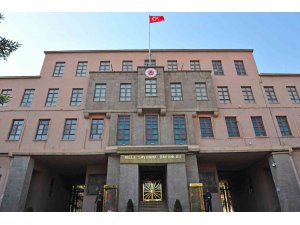 MSB: “Fransa parlamentosunda eli kanlı PKK/YPG terör örgütünün temsilcilerinin ağırlanması, parlamentonun saygınlığına gölge düşürmüştür”