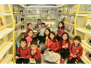 Kepez’den Antalya’ya gezen kütüphane OKUBÜS