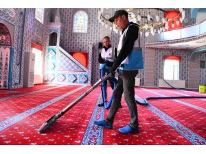 Balıkesir Büyükşehir camileri bayrama hazırlıyor