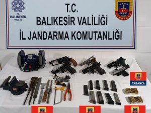 Jandarmadan kaçak silah imalatına operasyon