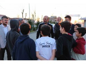 Bebek, depremzedelerle iftar yaptı