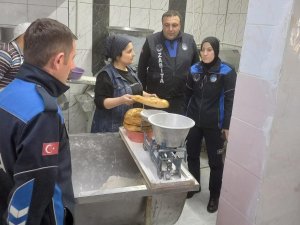 Örnek fırıncılar: Zabıta denetiminde pide gramajları yüksek çıktı