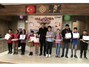 Burhaniye’de Akıl ve Zeka Oyunları Yarışması ödül töreni