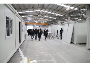 Üretilen konteynerler deprem bölgelerine gönderiliyor