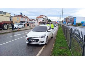 Otomobilin çarptığı 5 yaşındaki çocuk yaralandı