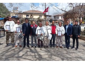 Marmaris Çam Balı’nda coğrafi işaretli üretim artarak devam ediyor