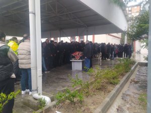 Kazada hayatını kaybeden İpek Bahadır son yolculuğuna uğurlandı