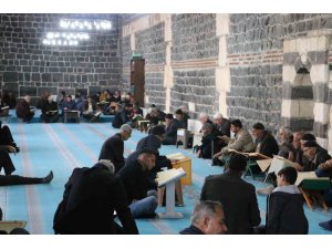 5. Harem-i Şerif’te asırlardır mukabele geleneği sürüyor