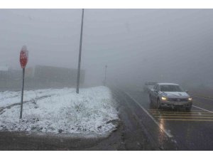 Bolu Dağı’nda kar yağışı etkili oluyor