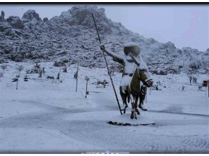 Sivrihisar ilçesinde kartpostallık kar manzaraları