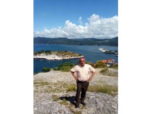 İftara davet etmek için evine gelen komşuları tarafından ölü bulundu